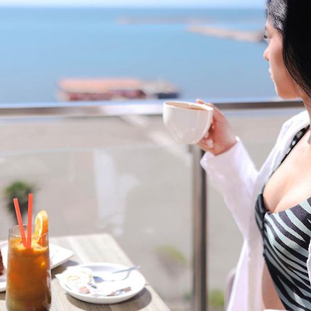 Hotel Frojd - Beach Front Resort Шенджин Экстерьер фото