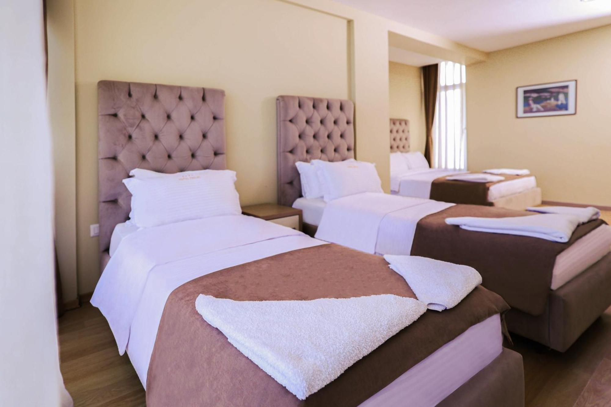 Hotel Frojd - Beach Front Resort Шенджин Экстерьер фото