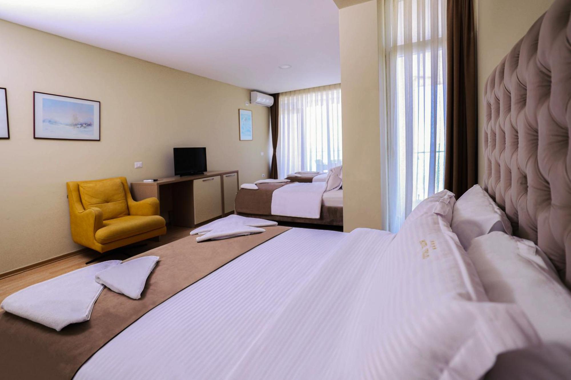 Hotel Frojd - Beach Front Resort Шенджин Экстерьер фото