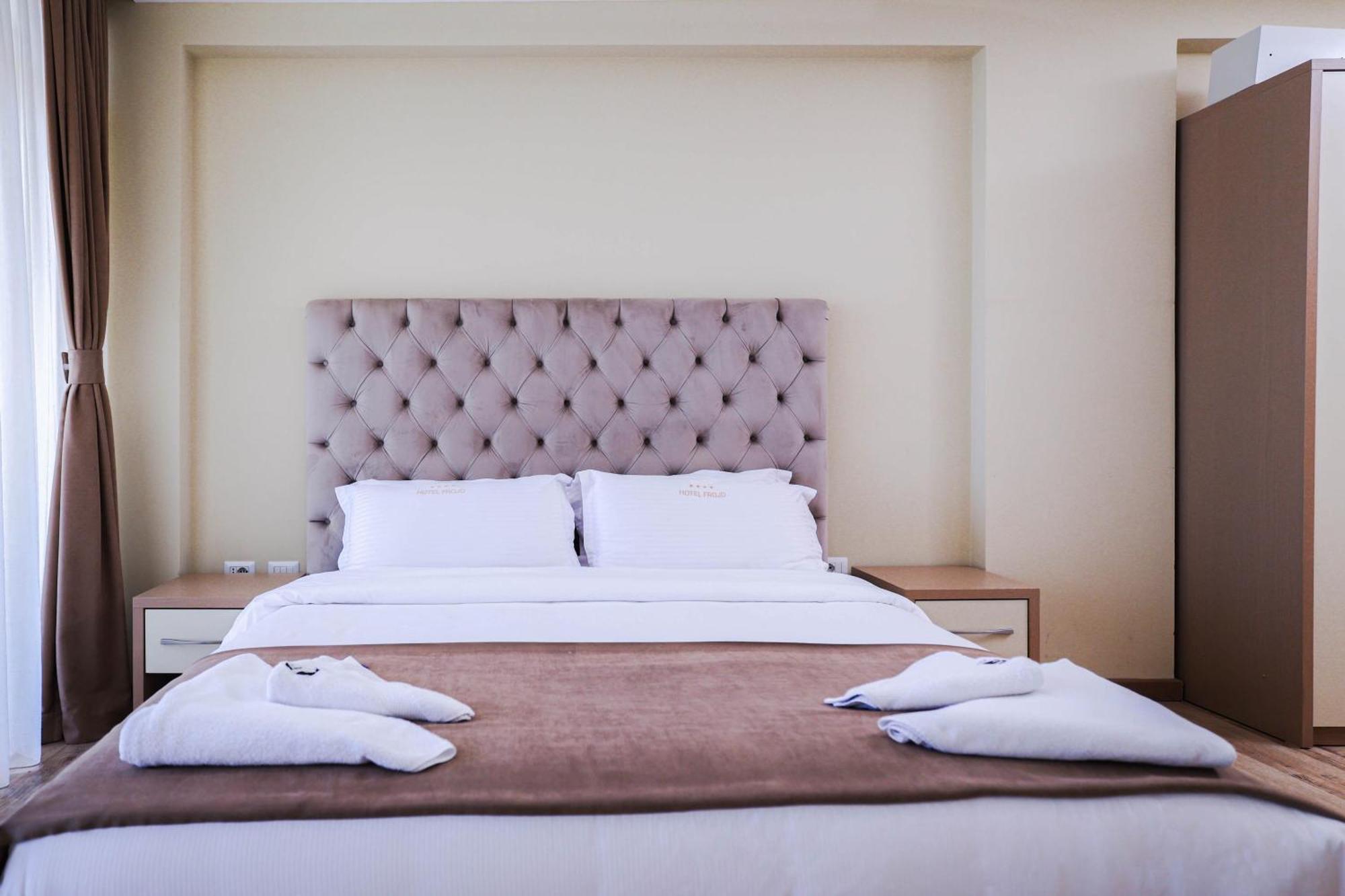 Hotel Frojd - Beach Front Resort Шенджин Экстерьер фото